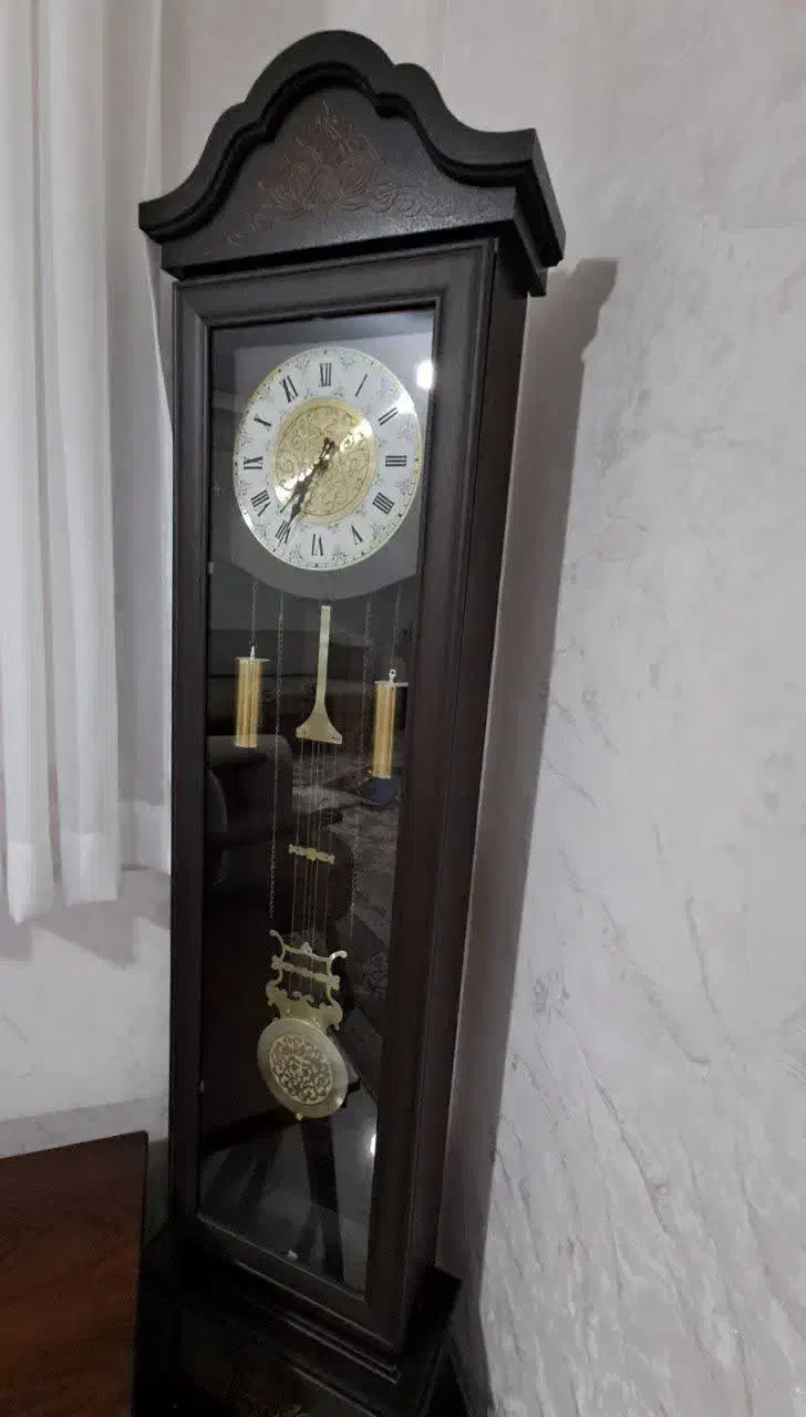 ساعت ایستاده|ساعت دیواری و تزئینی|کاشان, شهرک خاتم الانبیا (مسکن ملی کاشان)|دیوار