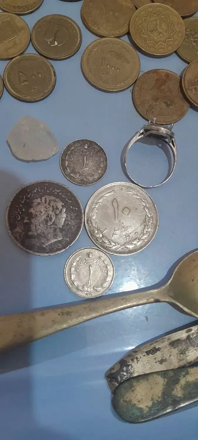 چند عدد سکه جمهوری موجود هست|کلکسیون سکه، تمبر، اسکناس|تویسرکان, |دیوار