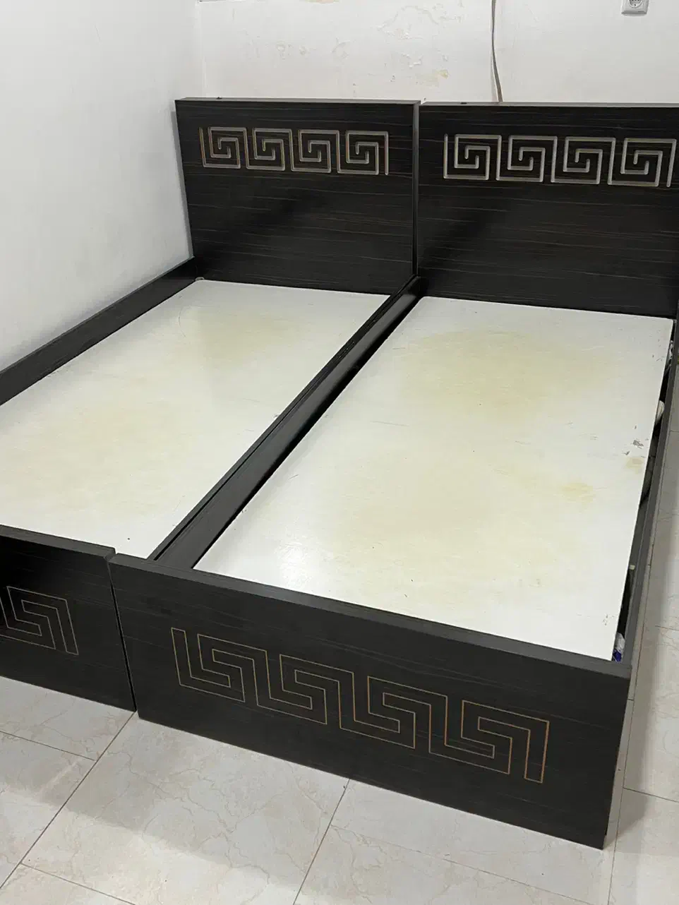 تخت خواب یکنفره دو عدد|تخت و سرویس خواب|بندرعباس, |دیوار