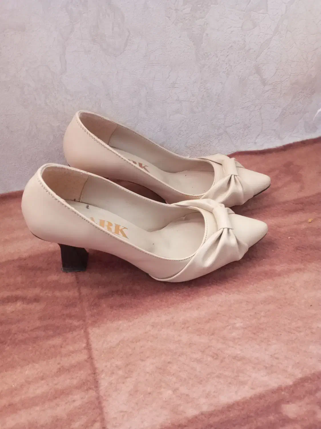 کفش مجلسی کرمی سایز ۳۶|کیف، کفش، کمربند|صوفیان, |دیوار