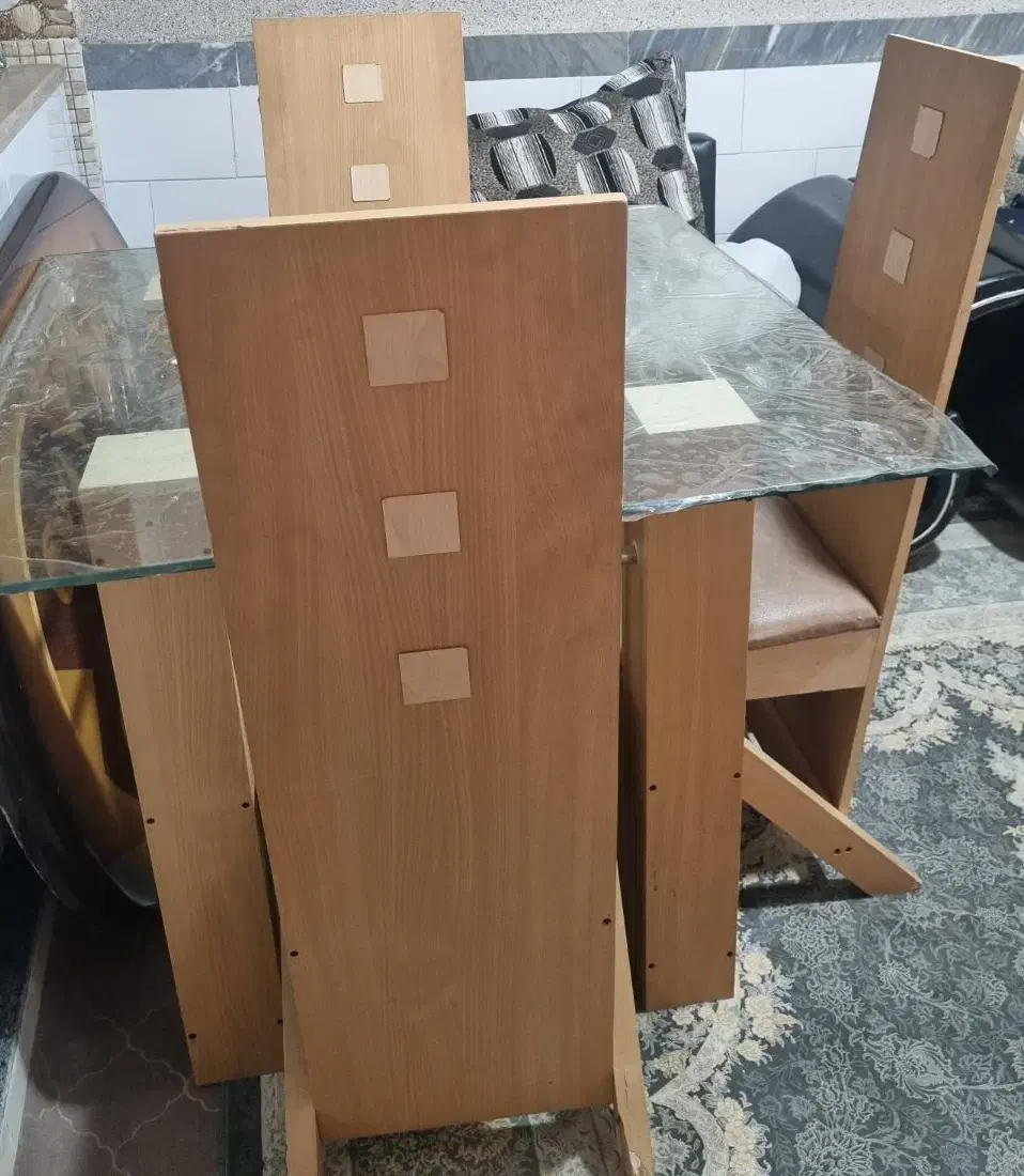 میز ناهار خوری ۴ نفره|میز و صندلی غذاخوری|مرودشت, بیست متری بیمارستان|دیوار