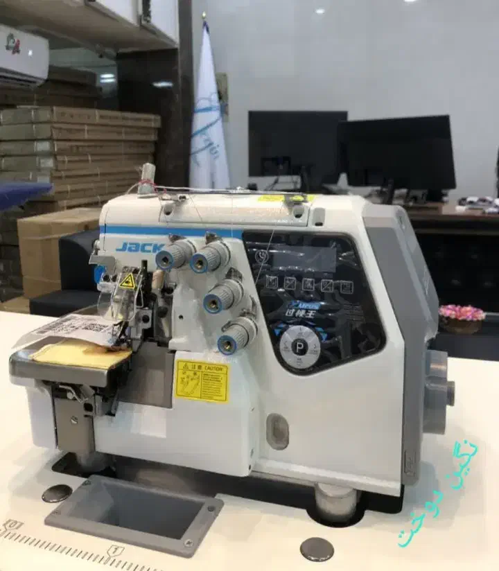 سردوز. 4نخ.   urus  c7|چرخ خیاطی و ریسندگی|برخوار, |دیوار