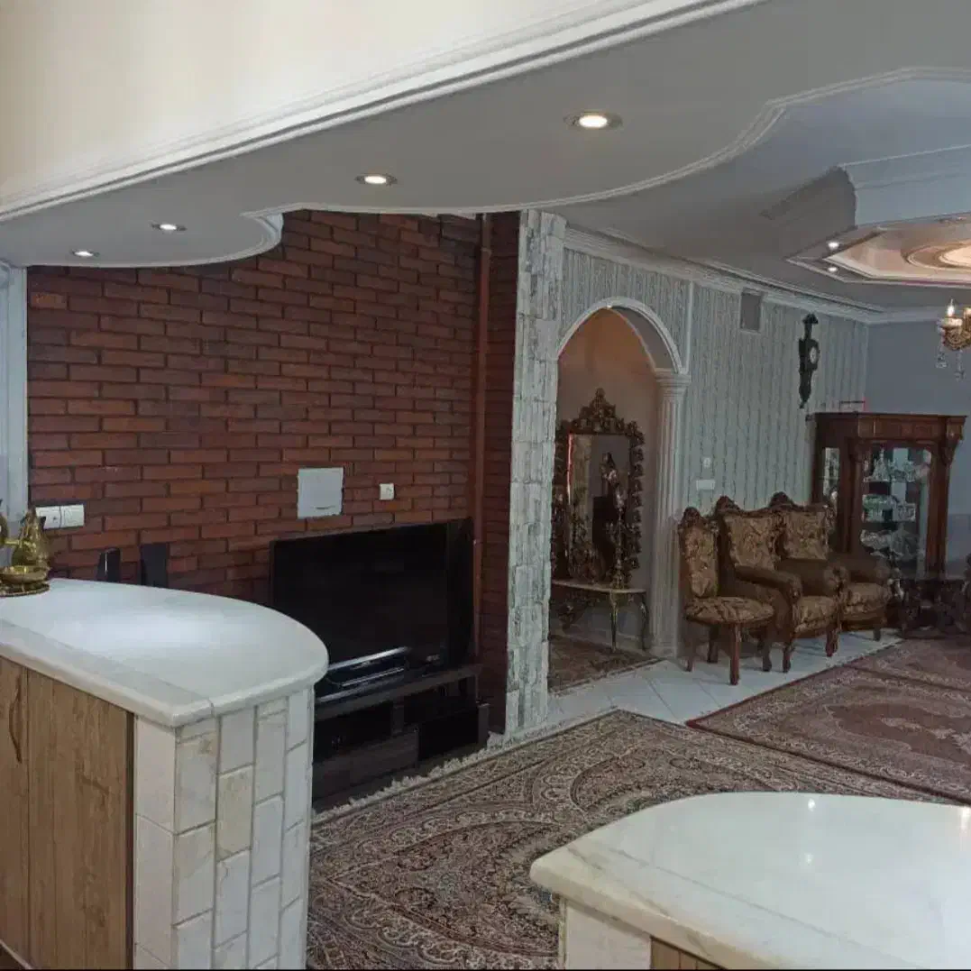 ۱۰۴متر اپارتمان. تکواحد. بر اصلی خ ترجمان جنوبی|فروش آپارتمان|تهران, منیریه|دیوار