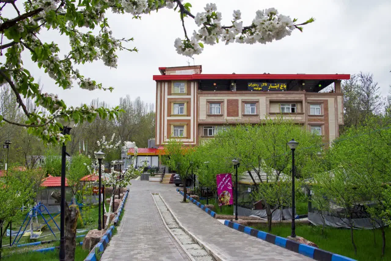 دعوت به همکاری همراه با اقامت رایگان|استخدام سرایداری و نظافت|طرقبه, |دیوار