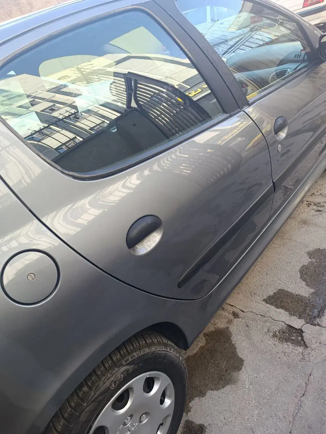 206sDتیوفایو درحد لاستیک نو درجه یک|خودرو سواری و وانت|ایلام, |دیوار