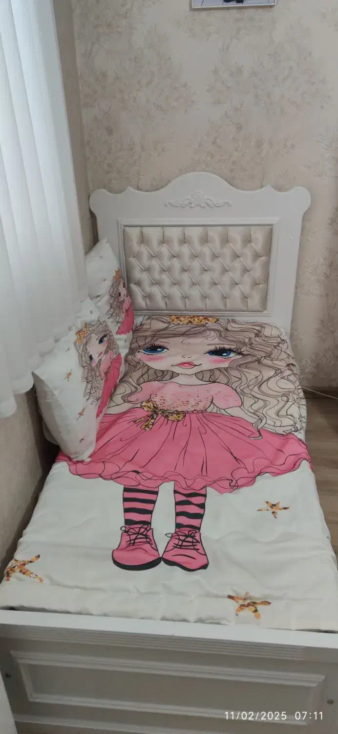 سرویس چوب در حد نو|تخت و سرویس خواب|ابهر, |دیوار