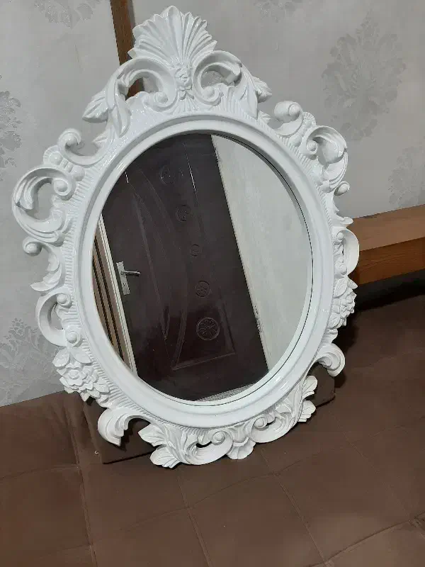 اینه|آینه|بهارستان, |دیوار