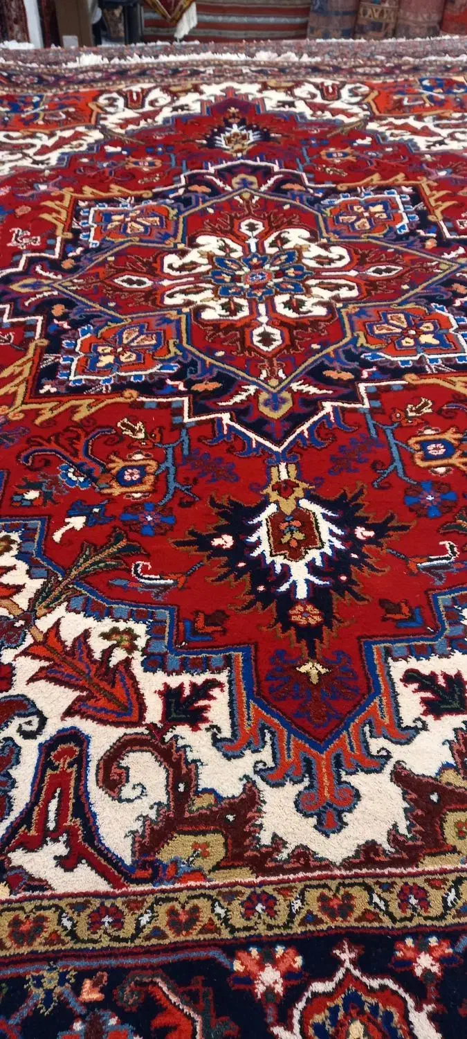 یک جغت (۲عدد) فرش نه متره هریس|فرش|میانه, |دیوار