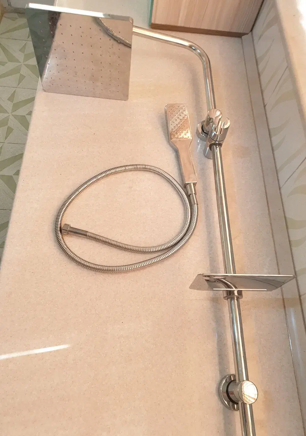 ست دوش و 2 عدد شیر آلات|لوازم حمام|کرمانشاه, |دیوار