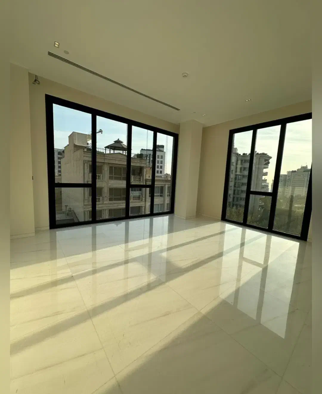 تاپ لوکیشن فرمانیه/مهماندوست/برج باغ/۴۰۰ متر|فروش آپارتمان|تهران, کامرانیه|دیوار