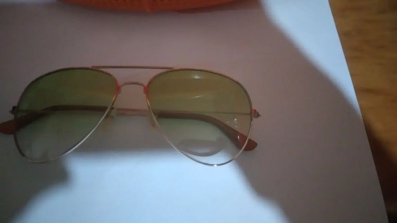 یه عینک دودی خلبانی اصل|زیورآلات و اکسسوری|بروجرد, |دیوار