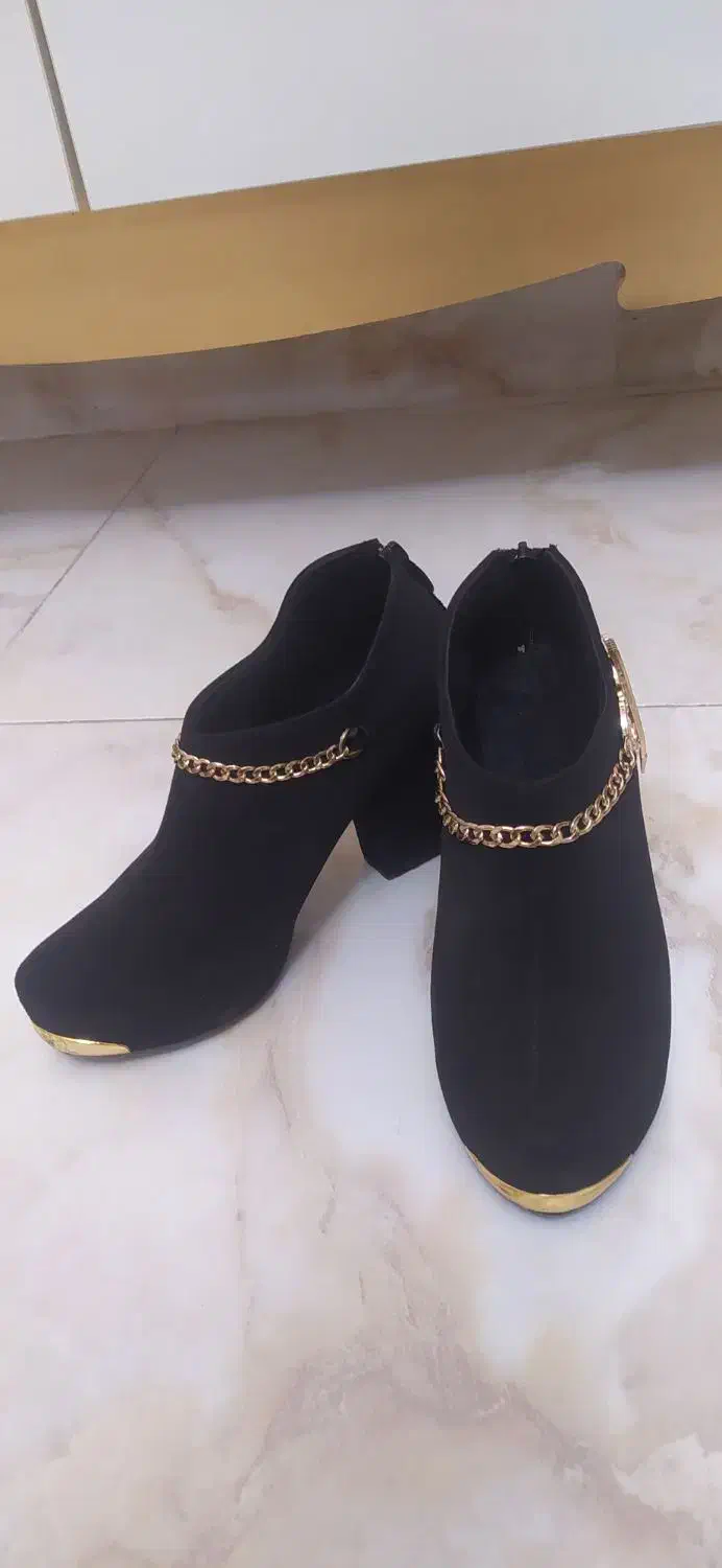 نیم بوت مجلسی|کیف، کفش، کمربند|سلماس, |دیوار