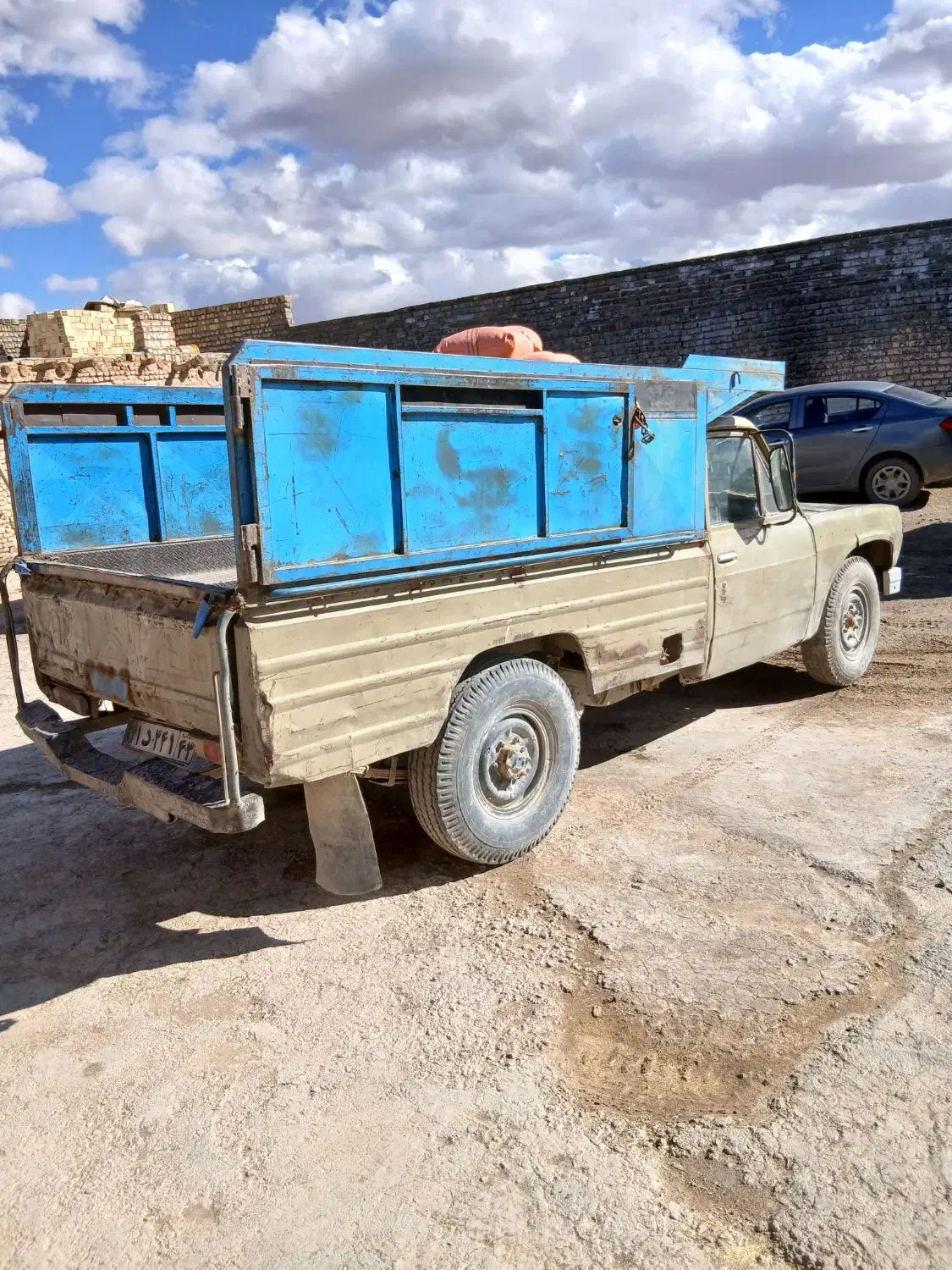 فروش وانت نیسان|خودرو سواری و وانت|شاهین‌شهر, گزبرخوار|دیوار