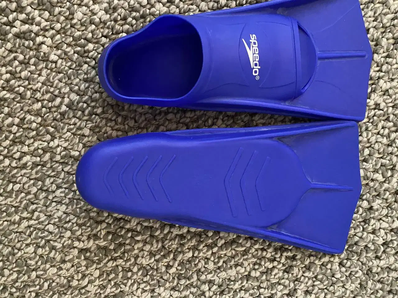 دستکش بوکس و فین شنا و حلقه تن تاک ورزشی|تجهیزات ورزشی|تهران, وصفنارد|دیوار