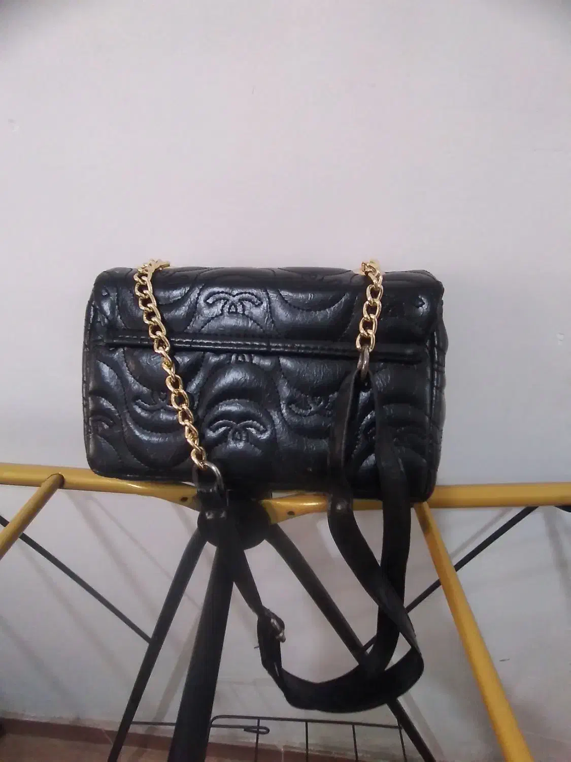 کیف مشکی|کیف، کفش، کمربند|فومن, |دیوار