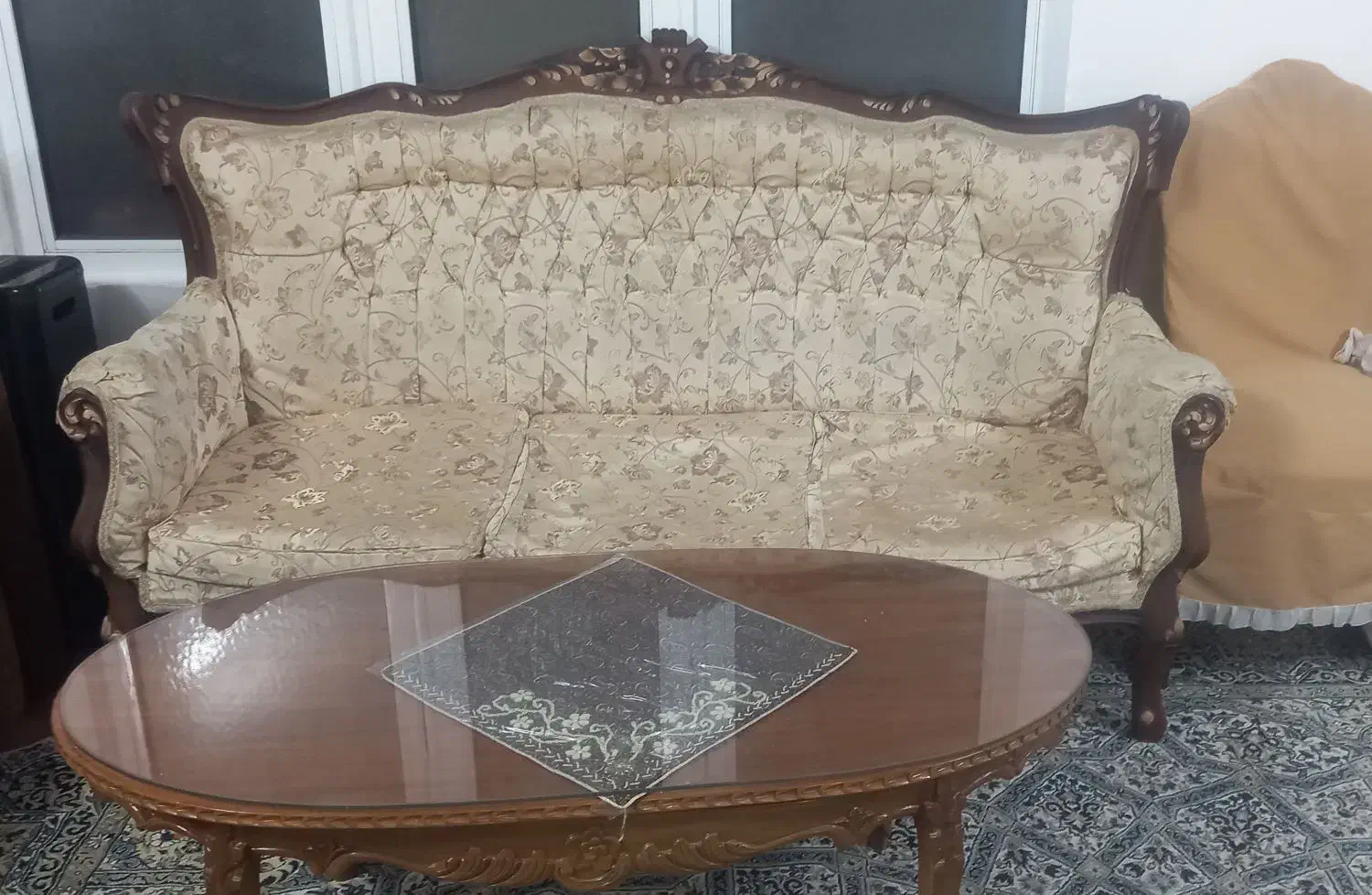 مبل 9نفره|مبلمان خانگی و میز عسلی|قم, شاه سید علی|دیوار