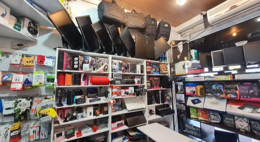 مانیتور حرفهای Dell U2414H فوقالعاده تمیز|قطعات و لوازم جانبی رایانه|بندر انزلی, آخرخط|دیوار