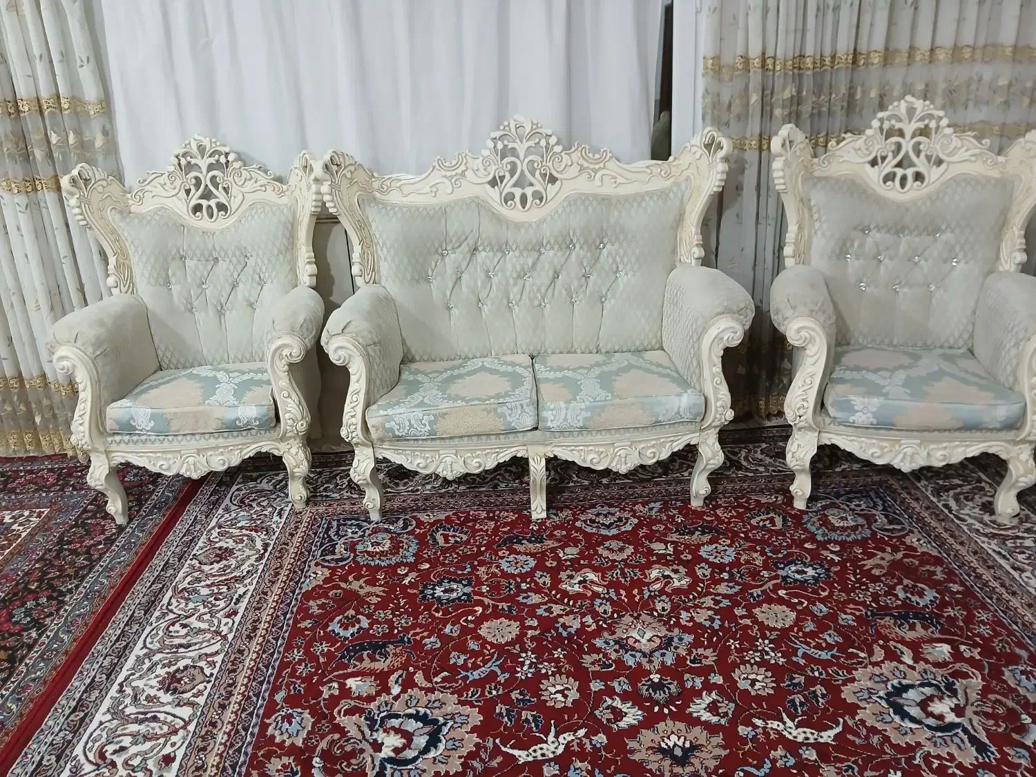 مبل|مبلمان خانگی و میز عسلی|آشخانه, |دیوار