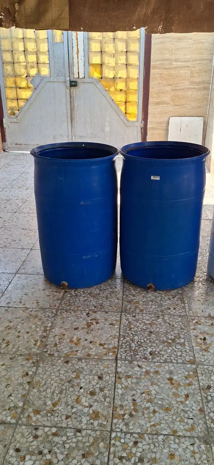 بشکه پلاستیکی ۳۰۰ لیتری|مصالح و تجهیزات ساختمان|اهواز, زوویه ۲|دیوار