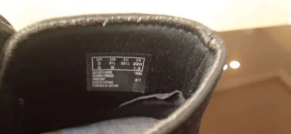 بوت نوبوک طبی/ اورجینال/ آمریکایی اصل/ ۴میلیون|کیف، کفش، کمربند|تهران, صادقیه|دیوار