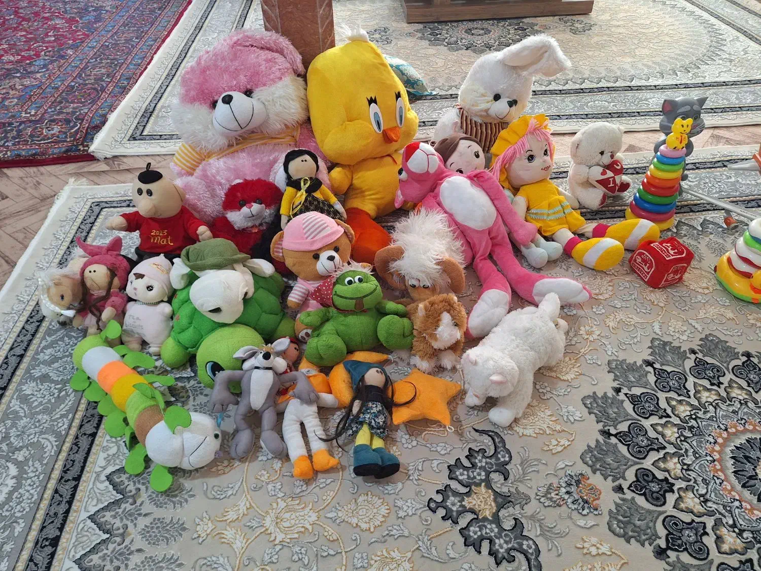 عروسک و اسباب بازی|اسباببازی بچه|باسمنج, |دیوار