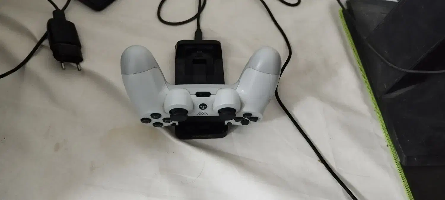 دسته ps4 pro اورجینال سر کارتن خود دستگاه|کنسول، بازی ویدئویی و آنلاین|زابل, |دیوار