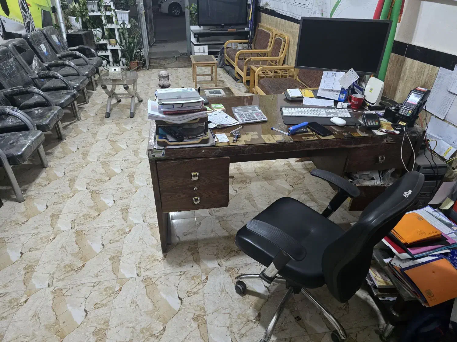 میز مدیریت و صندلی فروش یکجا|دفتر کار|مشگین شهر, |دیوار