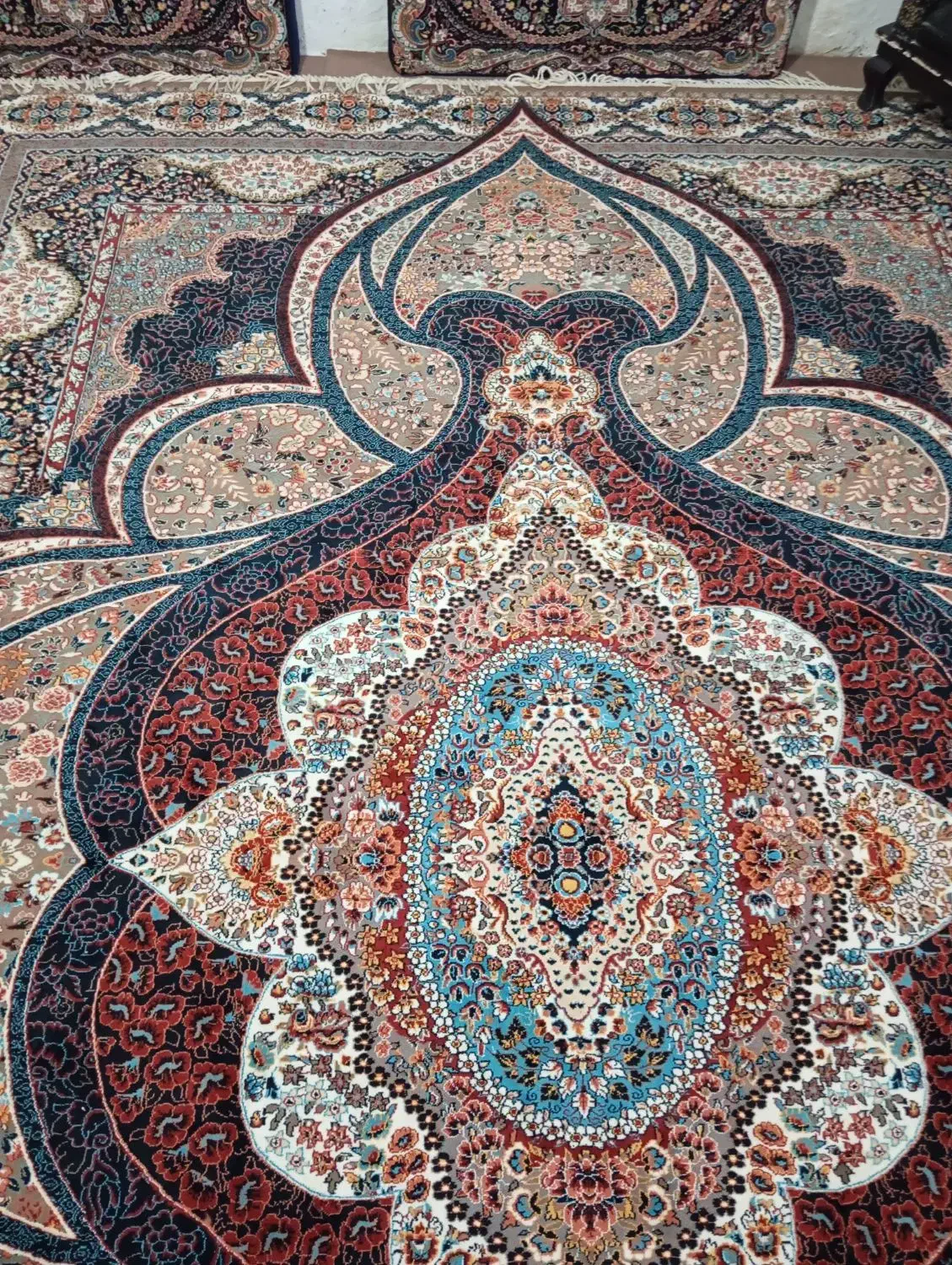 فرش 12متره یک جفت|فرش|شاهین‌شهر, فردوسی|دیوار