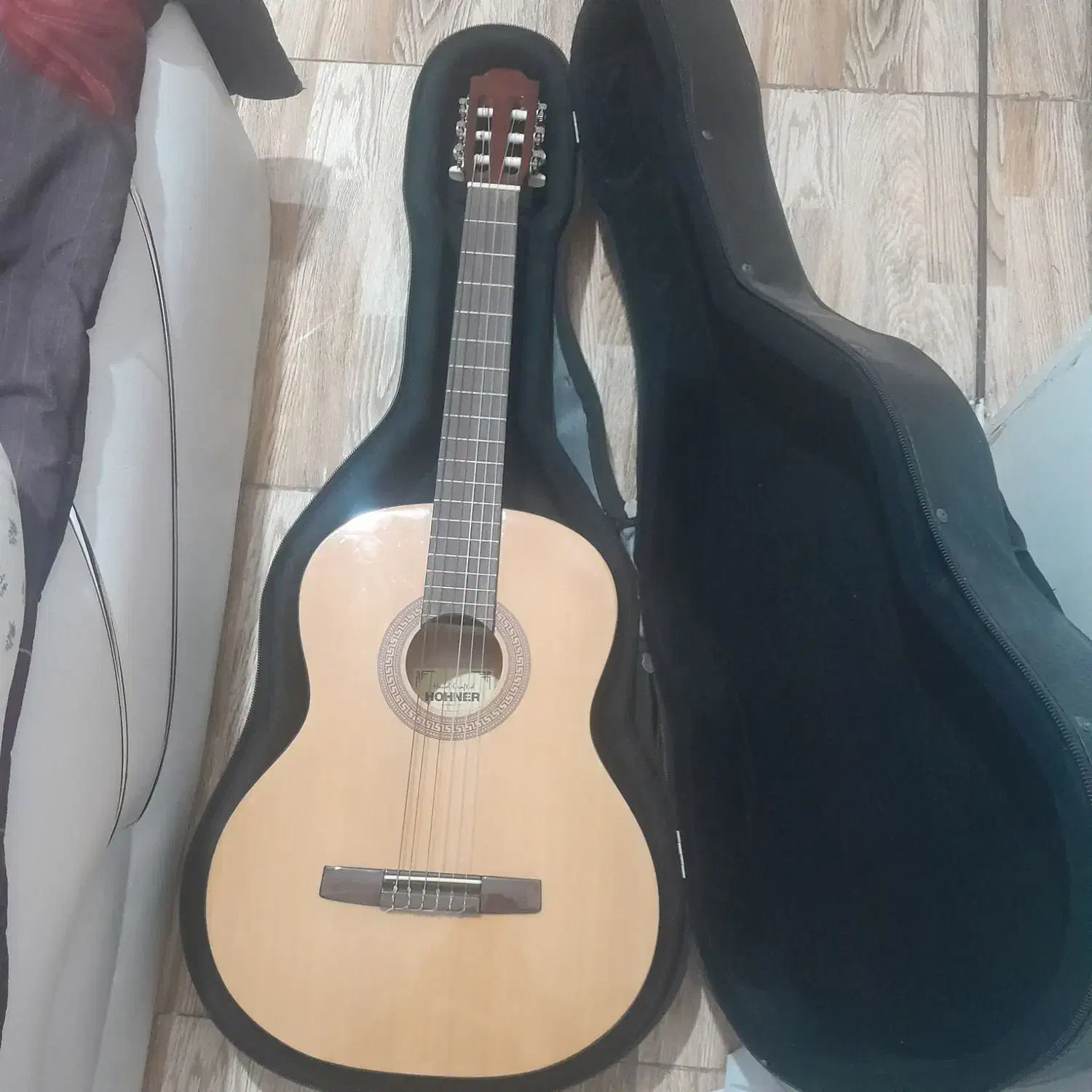 گیتار با هارد کیس|گیتار، بیس، امپلیفایر|قرچک, شهرک طلائیه|دیوار