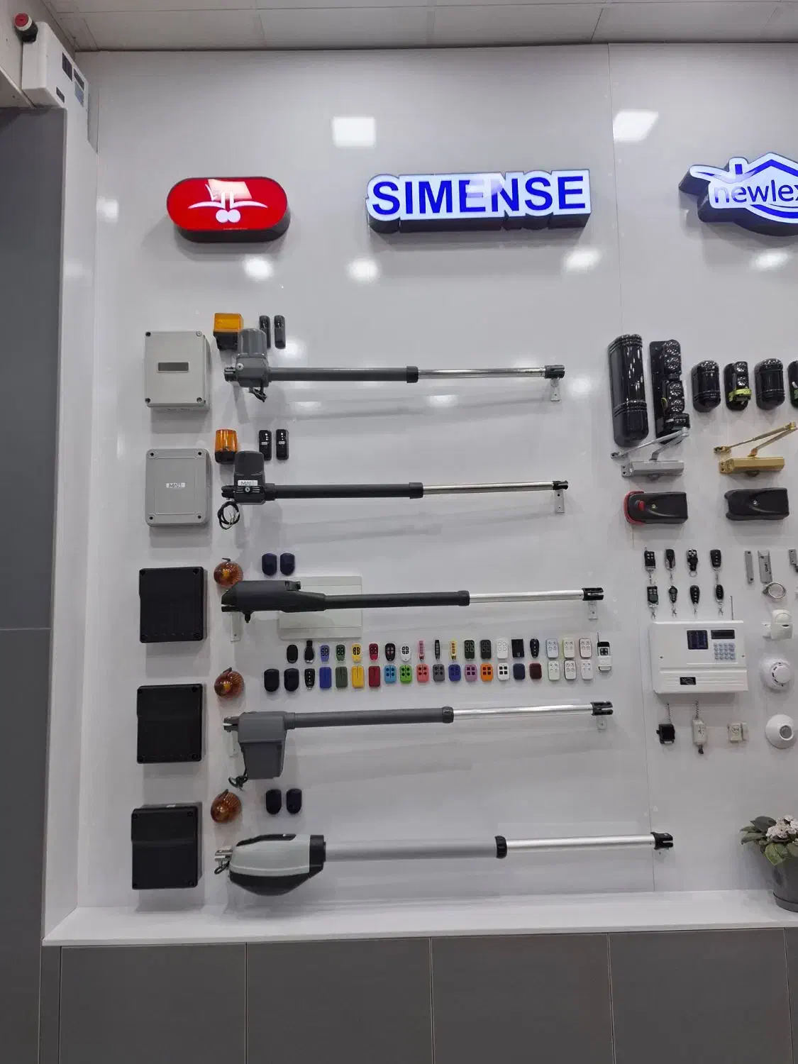 جک درب|خدمات پیشه و مهارت|ابهر, |دیوار