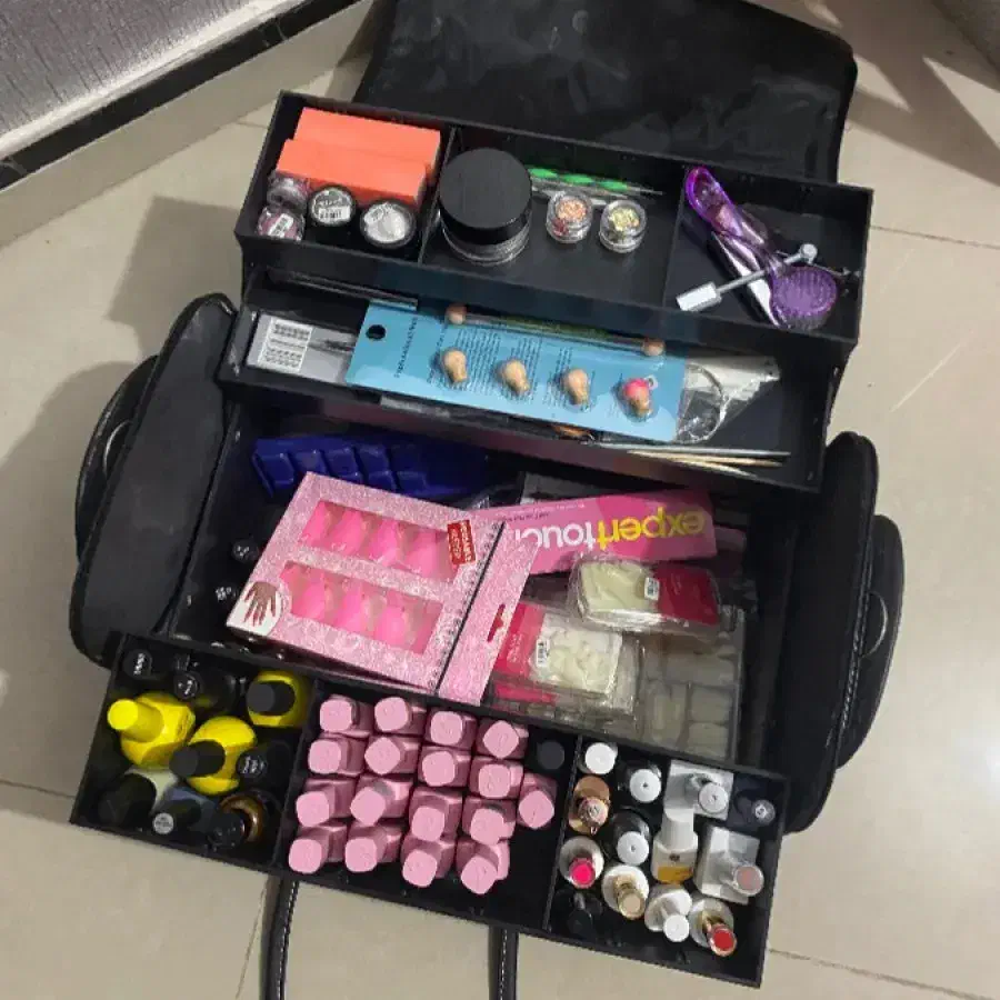 ساک لوازم کاشت ناخن|آرایشی، بهداشتی، درمانی|جم, |دیوار