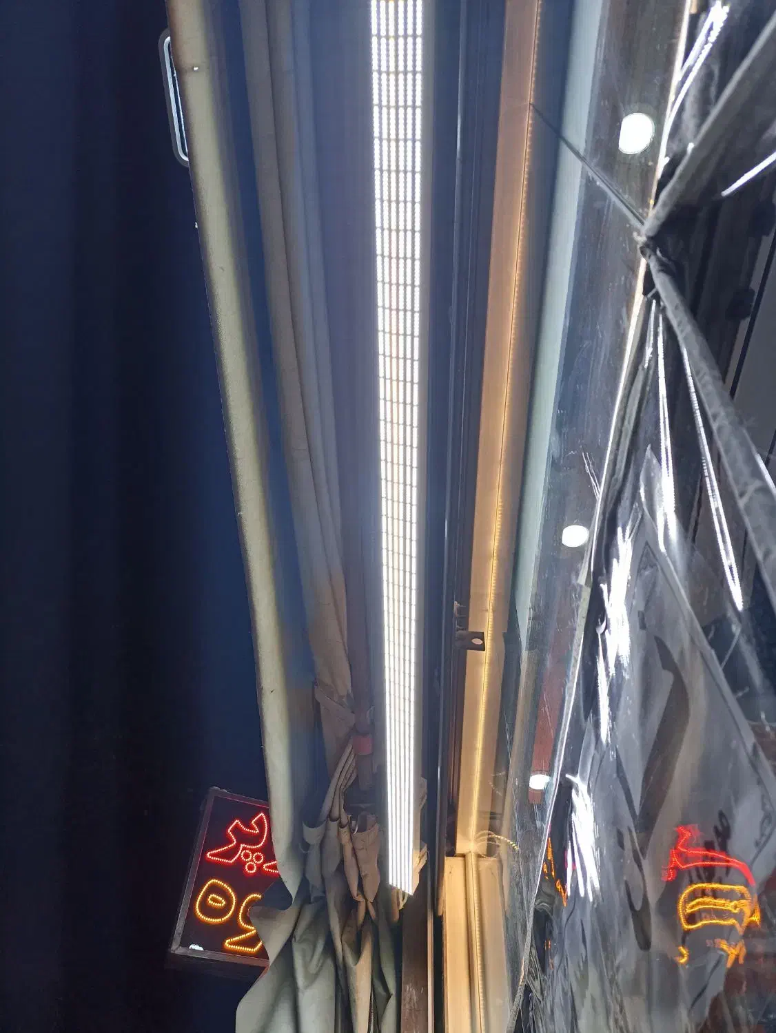 نور خطی . ال ای دی|لامپ و چراغ|مشهد, پایین خیابان|دیوار