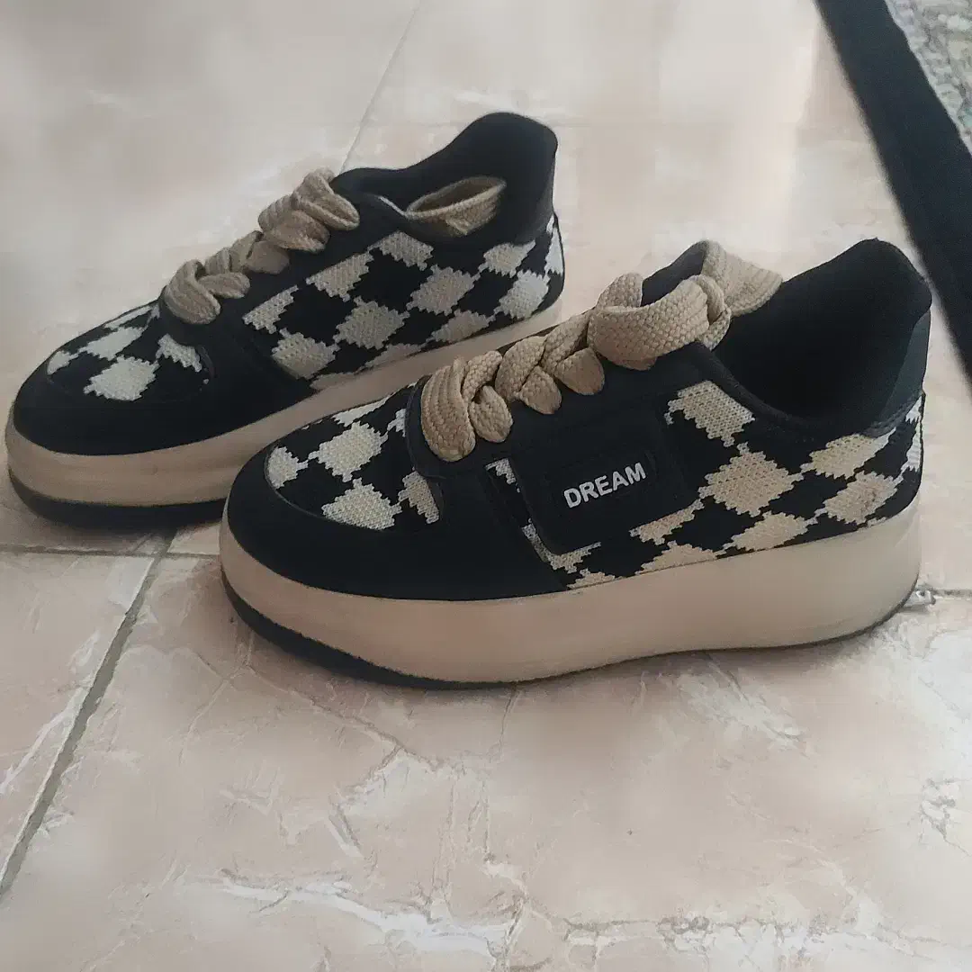 کفش پاییز و زمستان نو  سایز 37 فقط 300تومن|کیف، کفش، کمربند|رشت, حمیدیان|دیوار