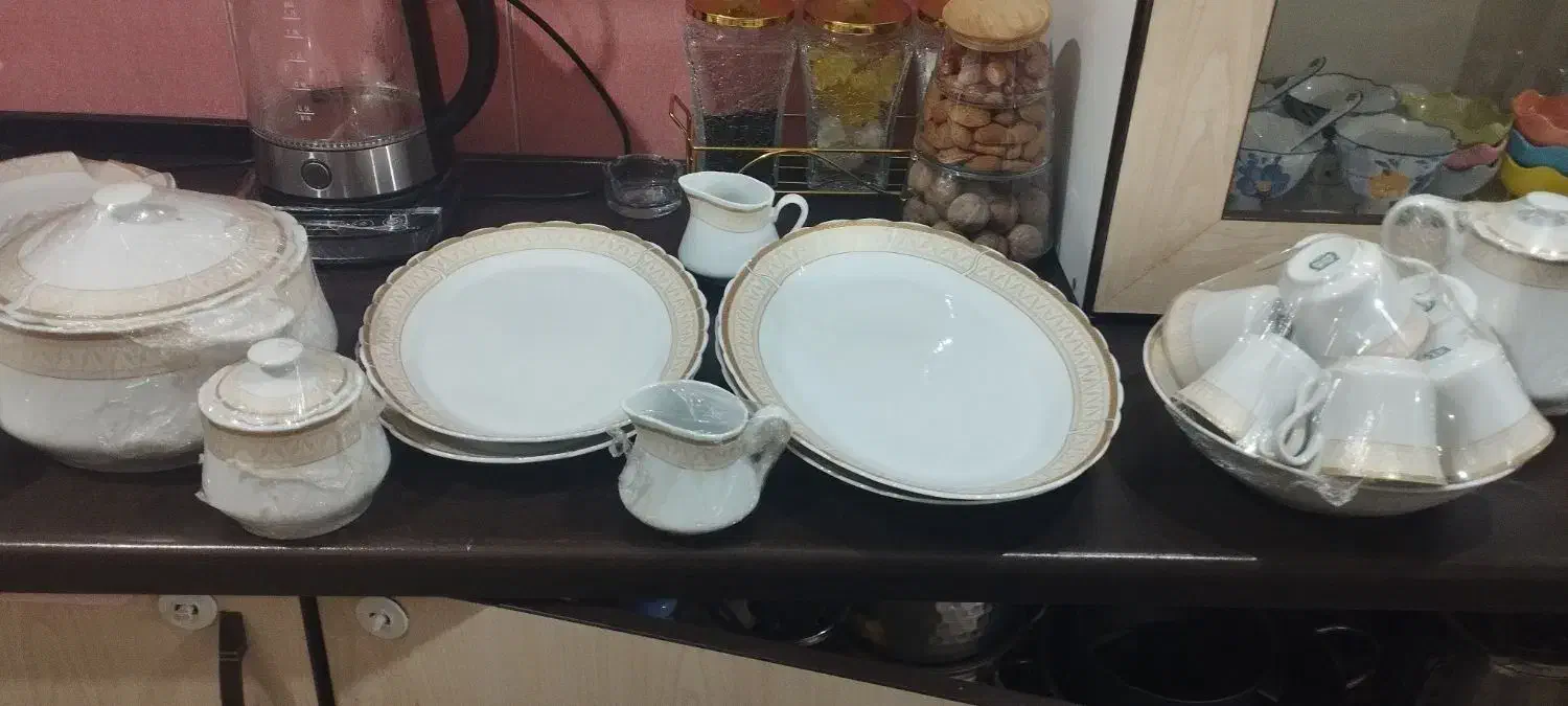 ظروف پذیرایی|ظروف سرو و پذیرایی|رباط‌کریم, رباط‌کریم|دیوار