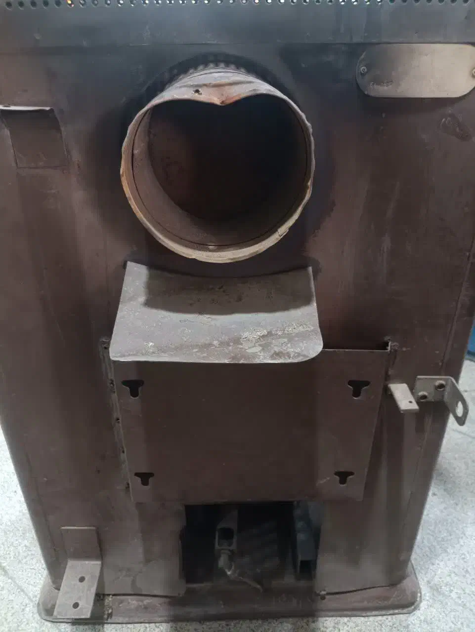 بخاری گازی مناسب کارگاه و باغ|بخاری، هیتر، شومینه|اصفهان, باغ فدک|دیوار