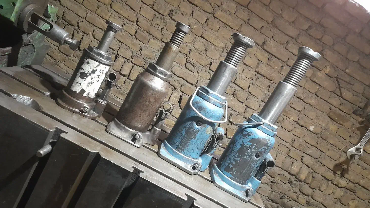 * تعمیرات انواع جک های روغنی سوسماری و *|خدمات پیشه و مهارت|شریف‌آباد, |دیوار