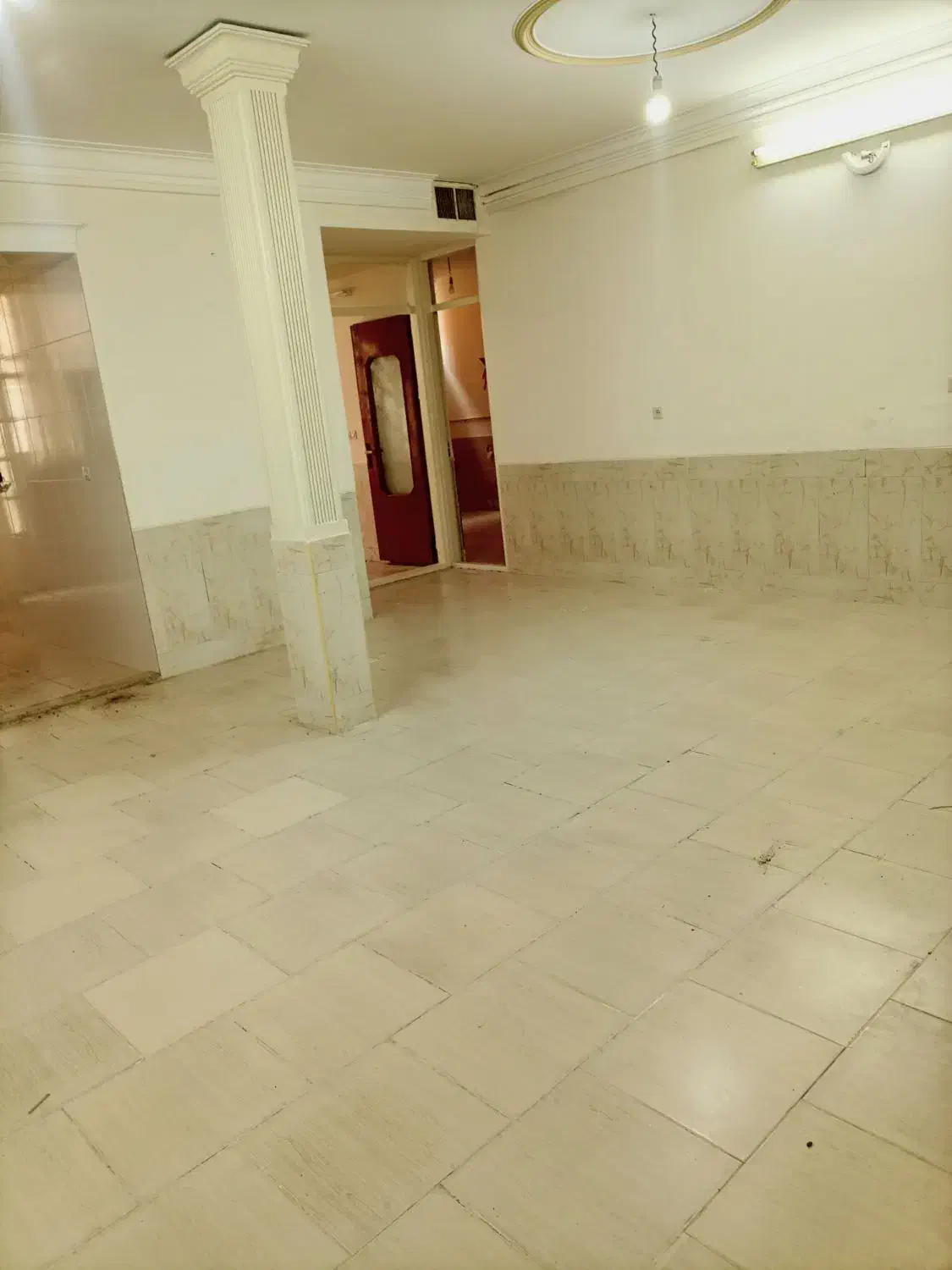 زیرزمین گلخانه ای/90متر/خ کاشانی نبش کوچه صاحبقدم|اجارهٔ خانه و ویلا|کاشان, ملک آباد|دیوار