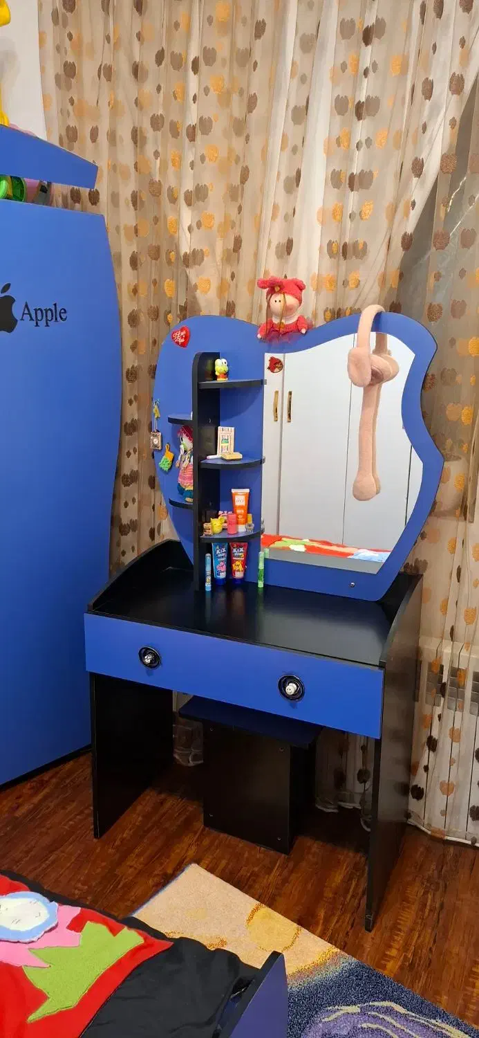 تخت وکمد|تخت و سرویس خواب|گلبهار, شهر جدید گلبهار|دیوار