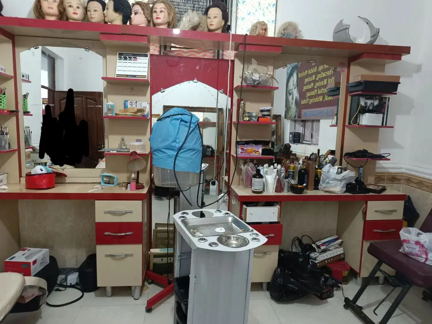 آینه و کمد آرایشگاه|آرایشگاه و سالن‌های زیبایی|چابهار, |دیوار