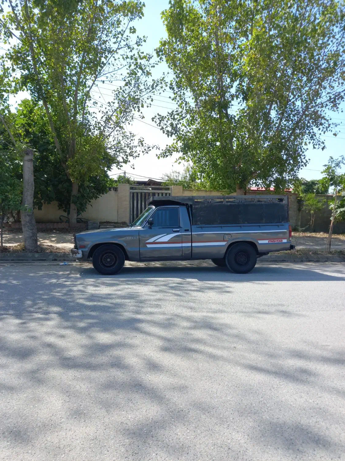 وانت مزدا ۱۶۰۰ دوگانه سوز مدل ۷۷|خودرو سواری و وانت|سورک, |دیوار