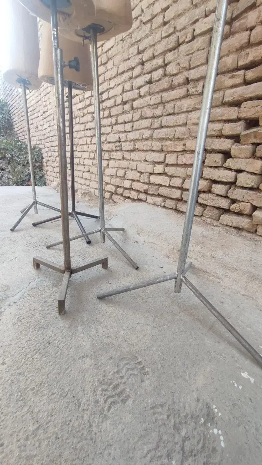 ۸ عدد مانکن سوزنخور پایه فلزی|فروشگاه و مغازه|آبیک, |دیوار