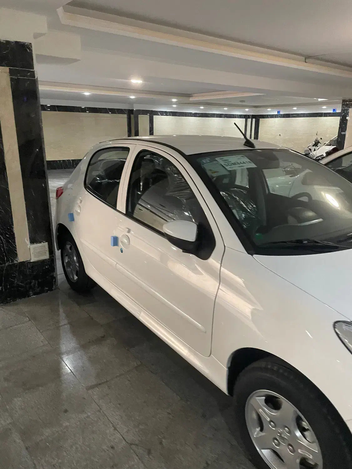 پژو ۲۰۷ سقف فلزی اتوماتیک سفید صفر خشک|خودرو سواری و وانت|تهران, شهر زیبا|دیوار