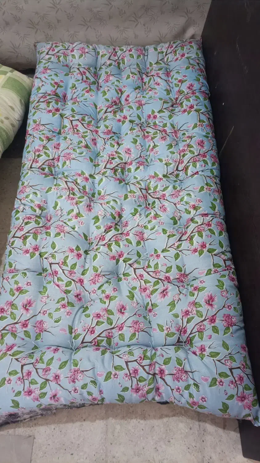 تشک.بالش.الیاف کارخونه کیفیت عالی از تولید به مصرف|رختخواب، بالش، پتو|یزد, |دیوار