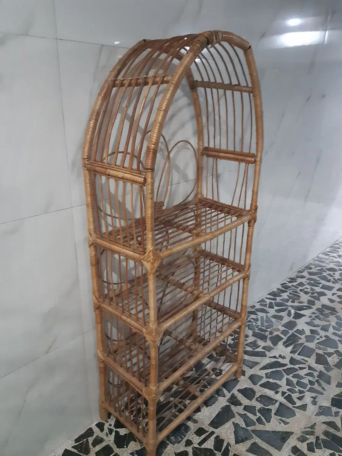 استند حصیری|کتابخانه، شلف، قفسههای دیواری|رودسر, |دیوار