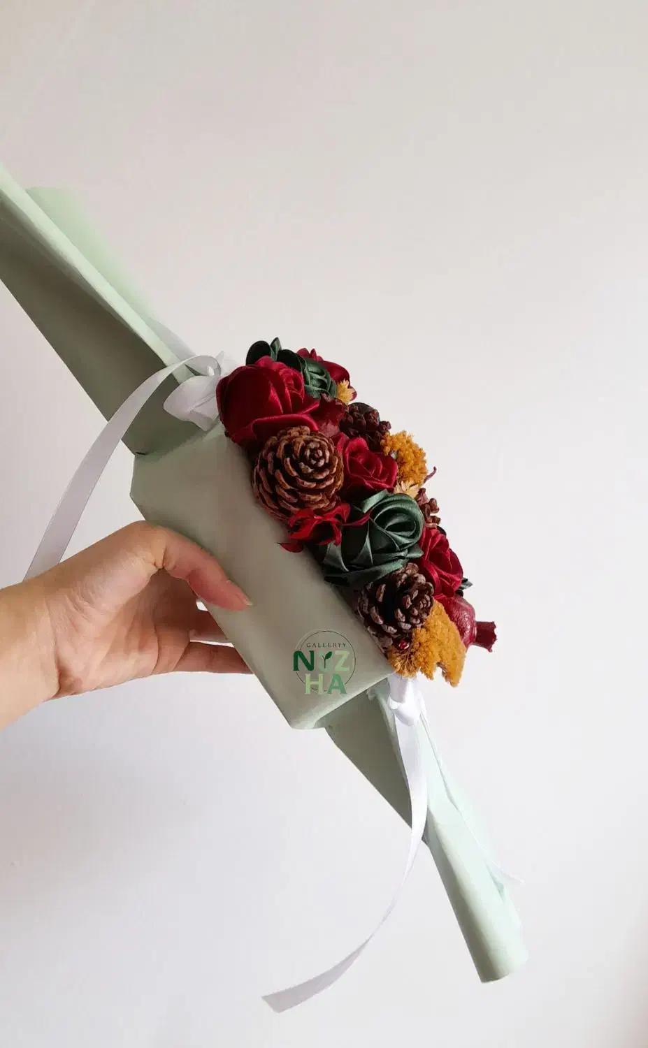 باکس گل و اکسسوری یلدایی ، درختچه کریسمس ،جاسوئیچی|گل مصنوعی|سبزوار, قاضی زاد|دیوار