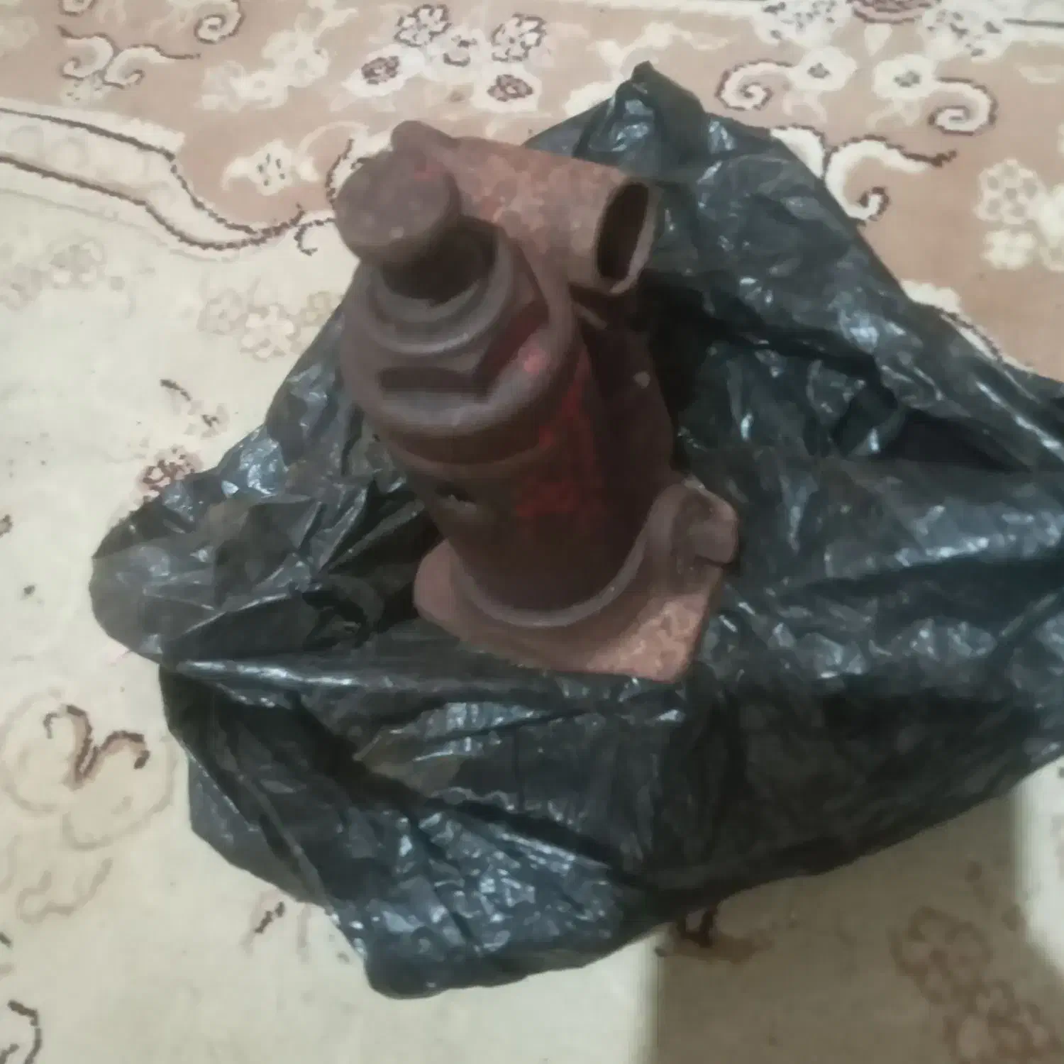 جک روغنی  و باند تاقچه عقب سمند|قطعات یدکی و لوازم جانبی|رشت, پیرکلاچای|دیوار