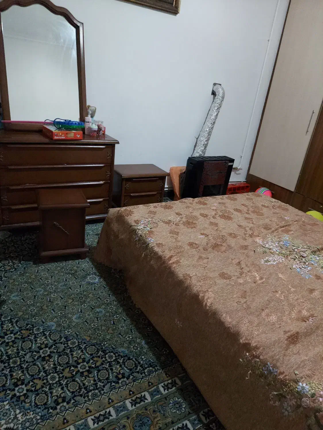 سرویس خواب ۲نفره چوبی به همراه تشک رویال|تخت و سرویس خواب|کرمانشاه, |دیوار