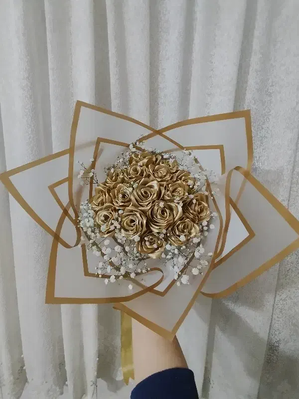 دسته گل روبان طلایی|گل مصنوعی|پاکدشت, خاتون آباد|دیوار