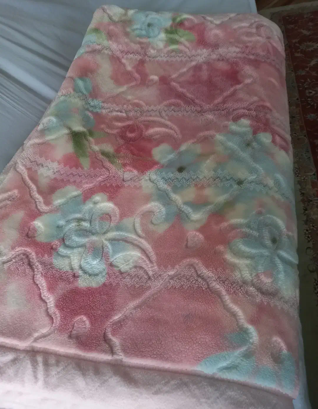 پتو خارجی دونفره دولایه گل برجسته|رختخواب، بالش، پتو|گرگان, |دیوار