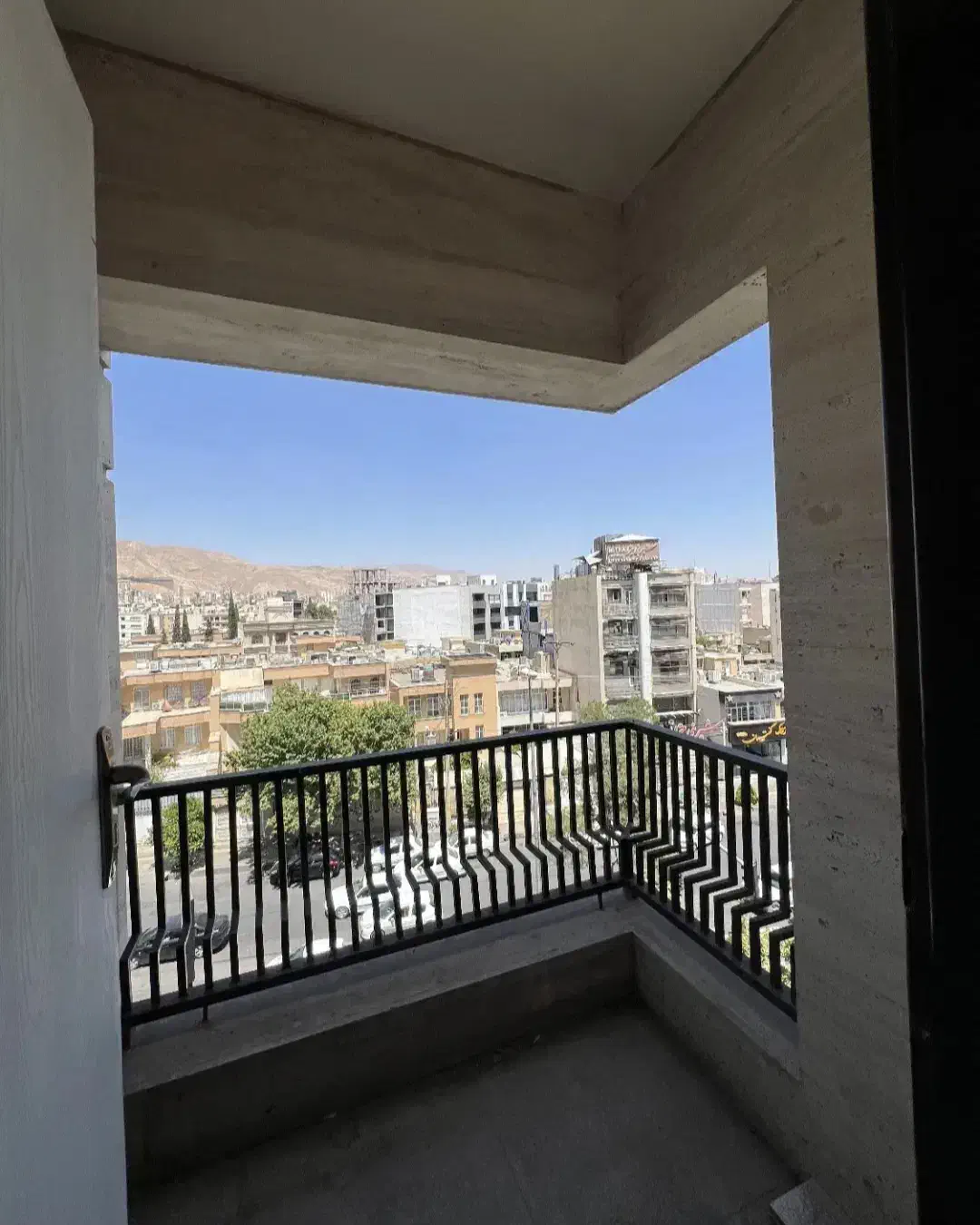 بر اصلی ستارخان اداری مناسب مطب و دفترمرکزی برندها|اجارهٔ دفتر کار، اتاق اداری، مطب|شیراز, ستارخان|دیوار